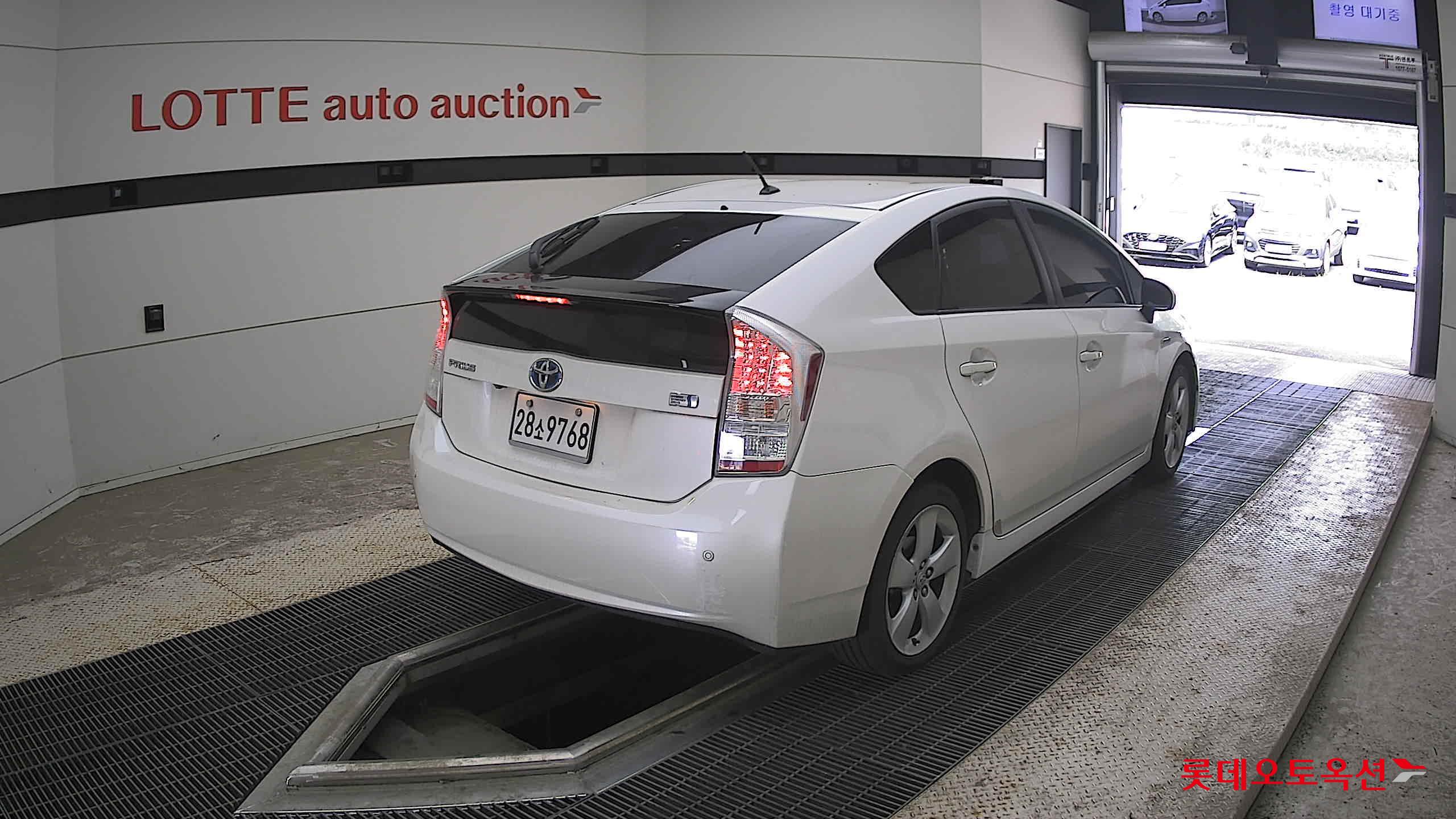 2011 - toyota prius (h) 1.8