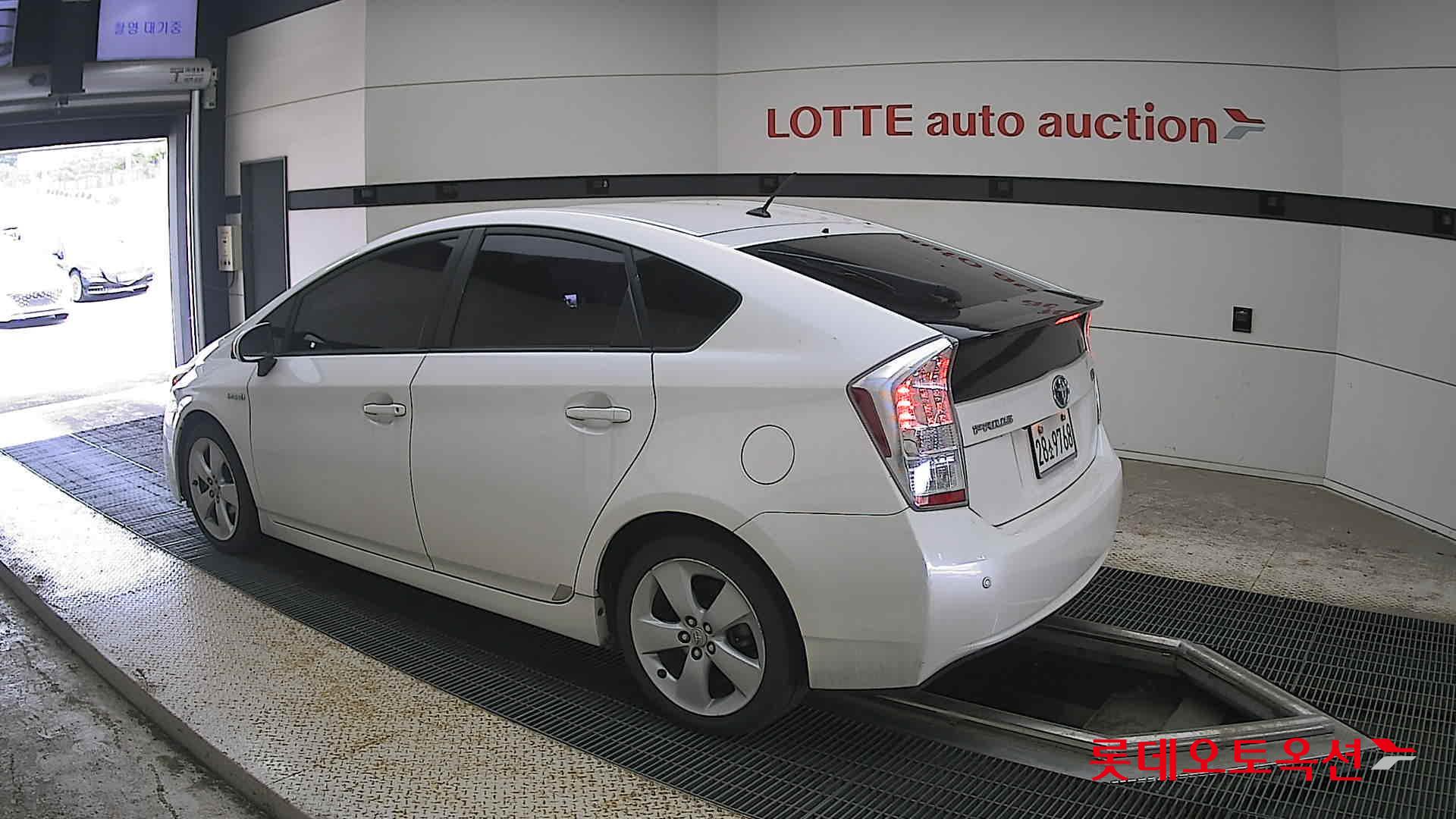 2011 - toyota prius (h) 1.8