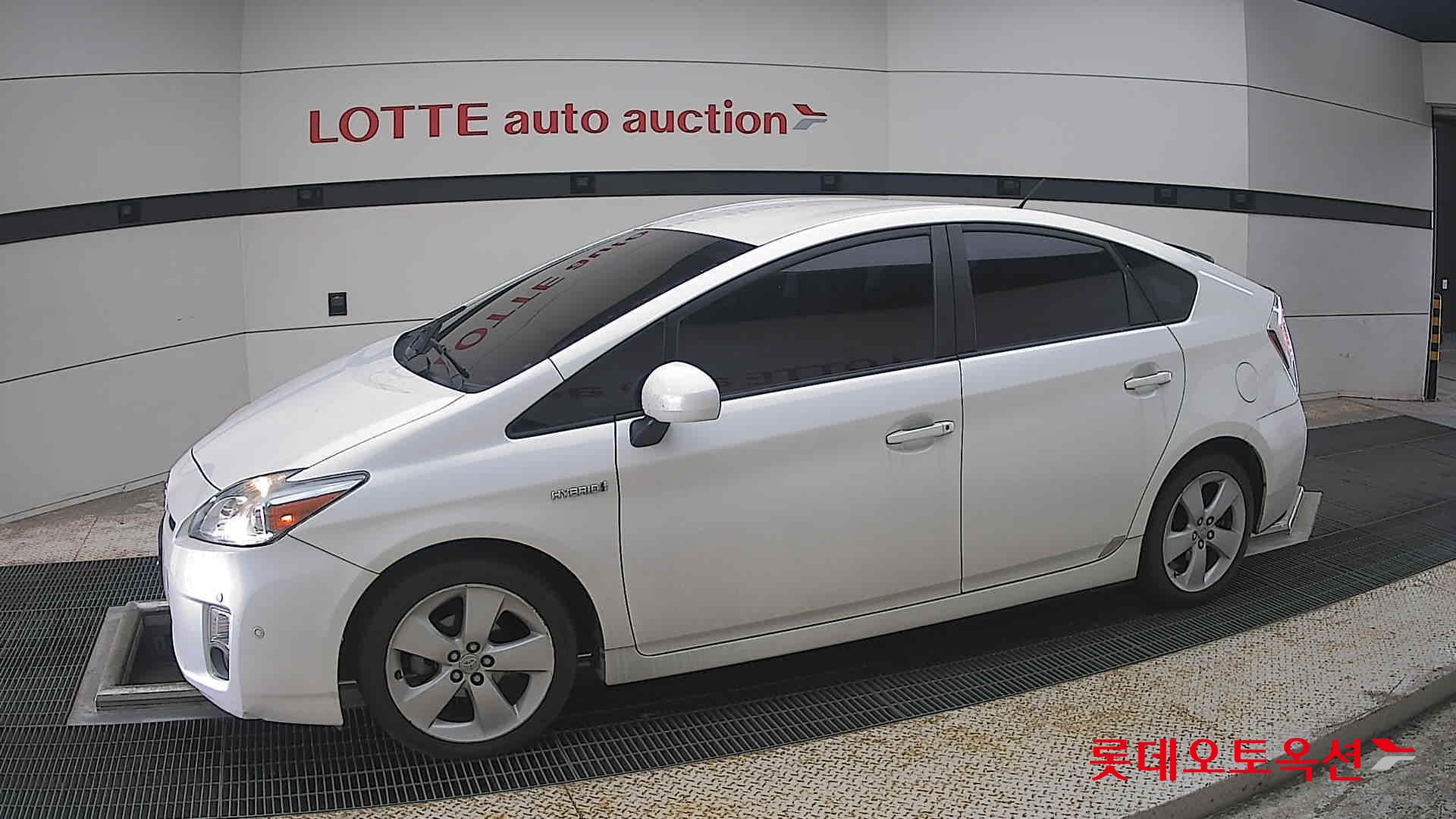 2011 - toyota prius (h) 1.8