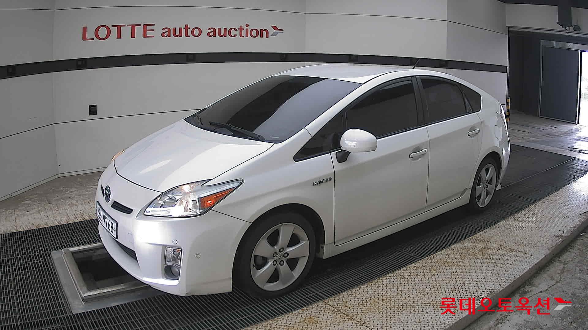 2011 - toyota prius (h) 1.8