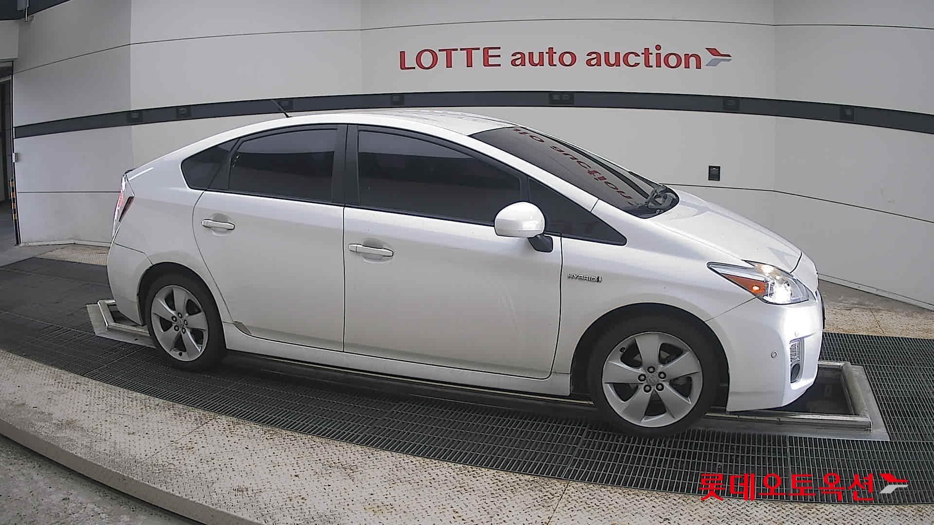 2011 - toyota prius (h) 1.8