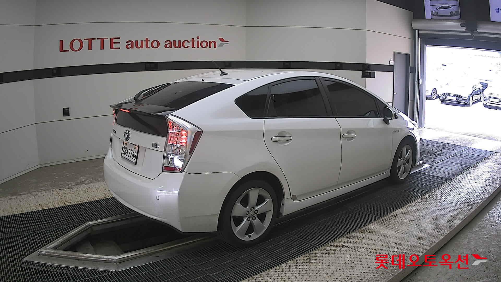 2011 - toyota prius (h) 1.8