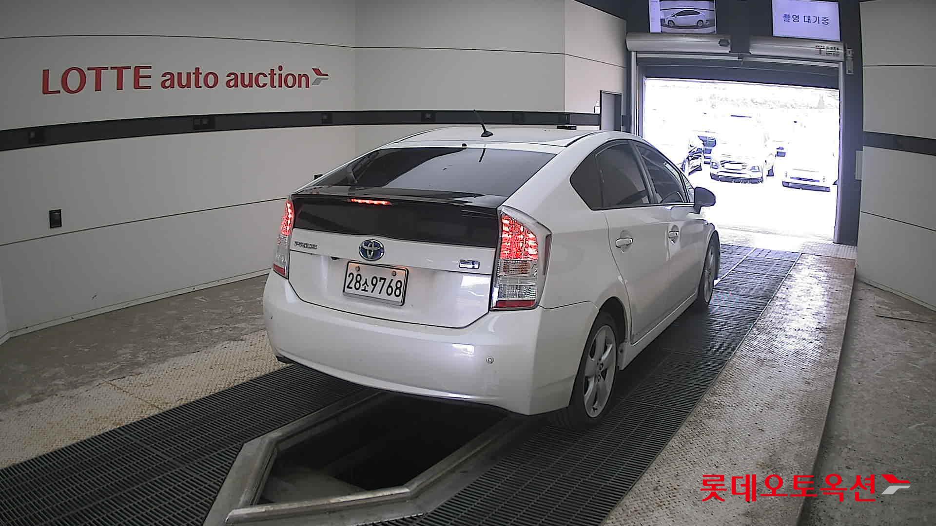 2011 - toyota prius (h) 1.8