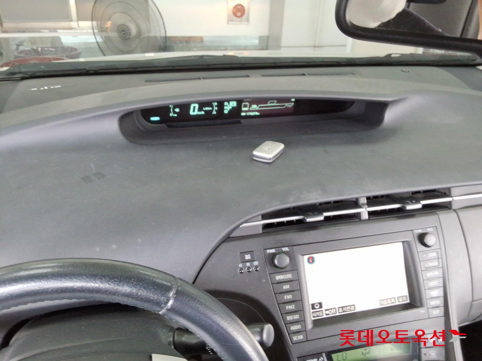 2011 - toyota prius (h) 1.8