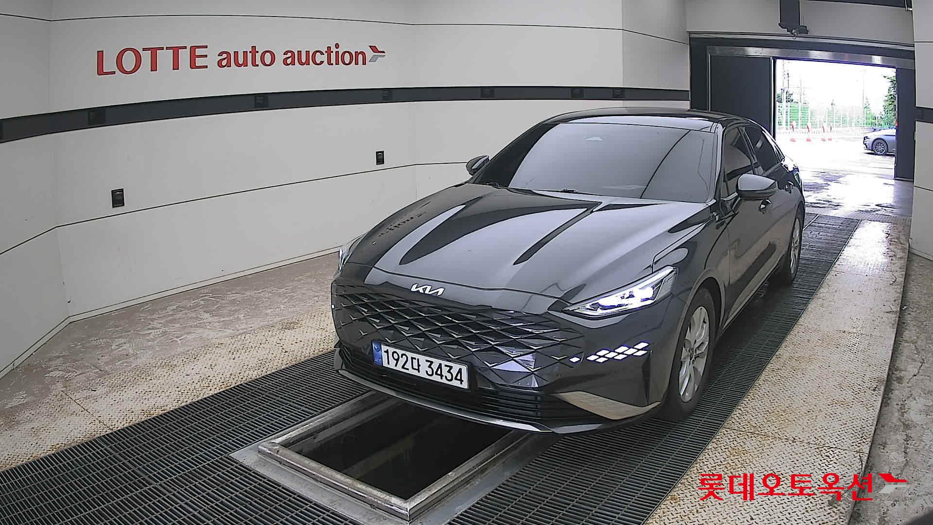 2022 - kia k8
