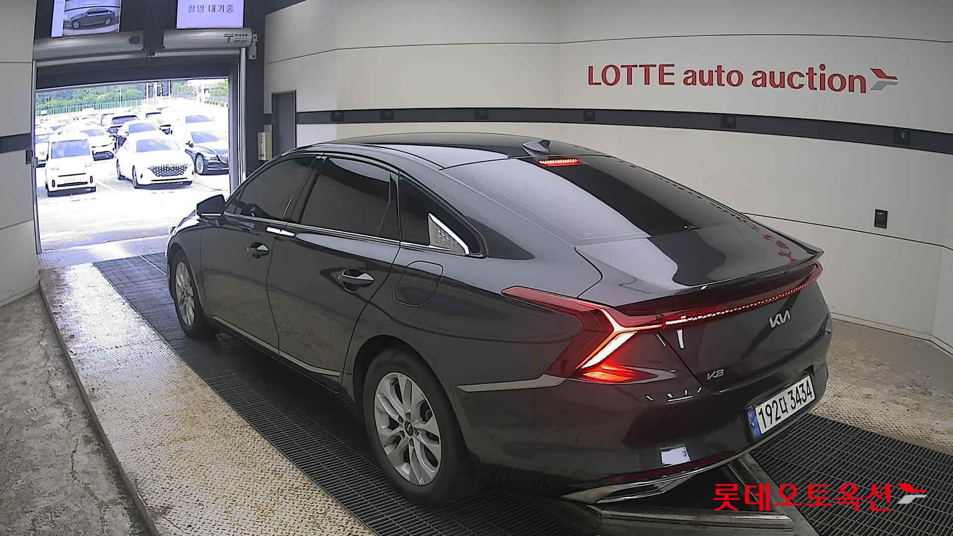 2022 - kia k8