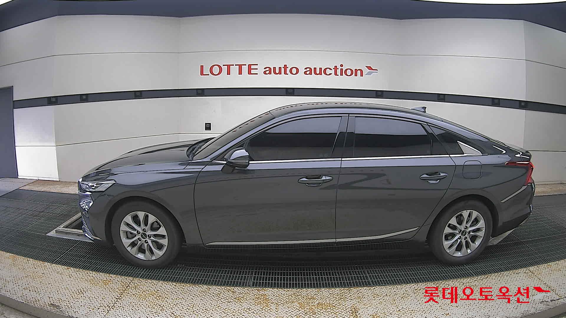 2022 - kia k8
