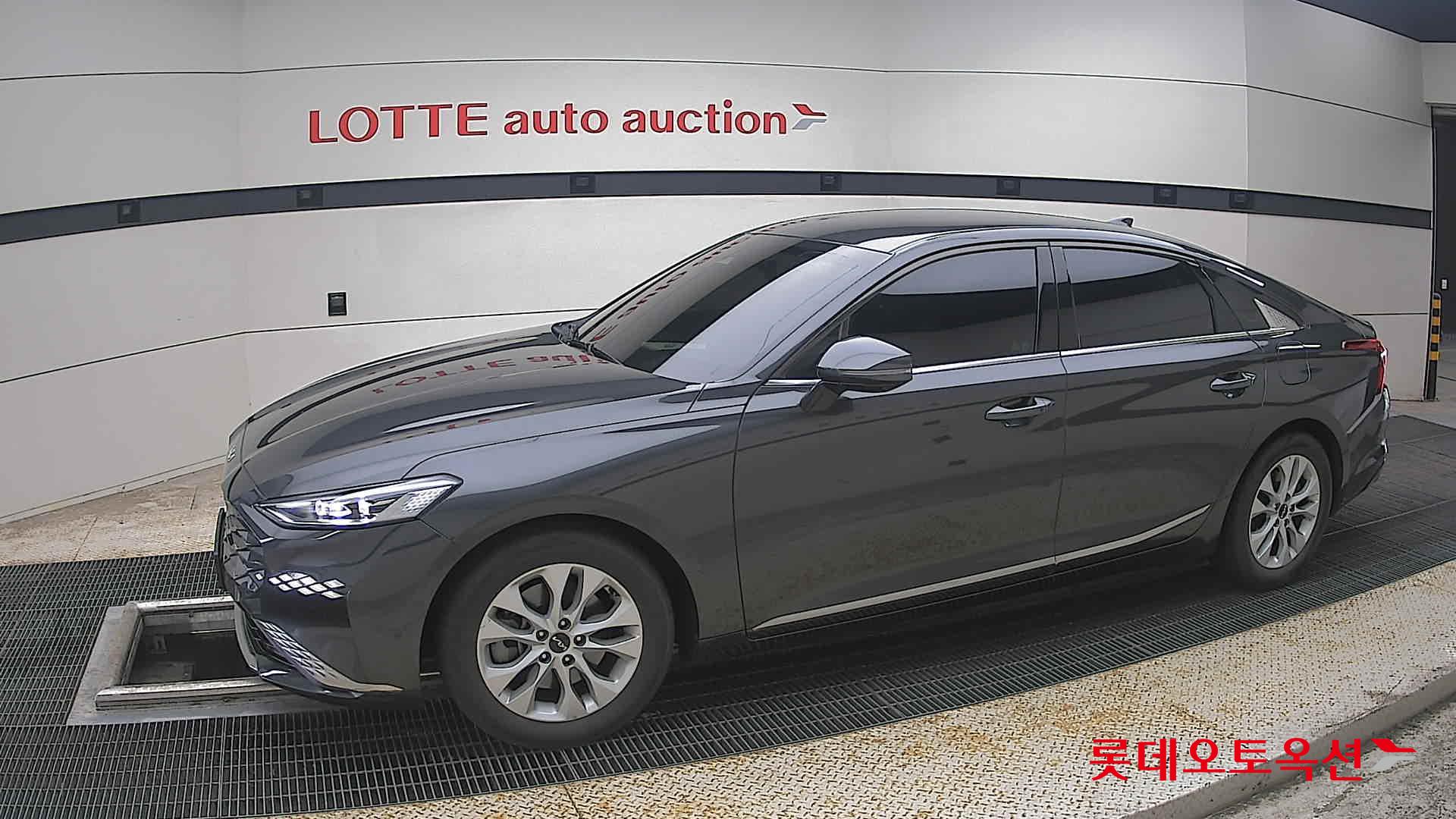 2022 - kia k8