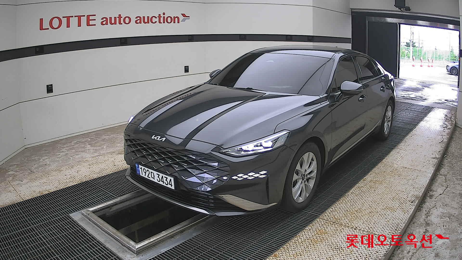 2022 - kia k8