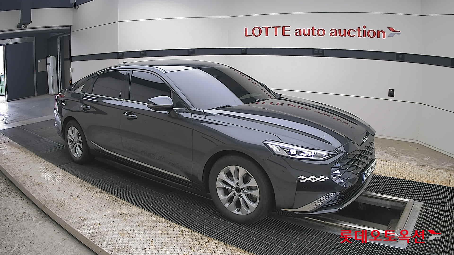 2022 - kia k8