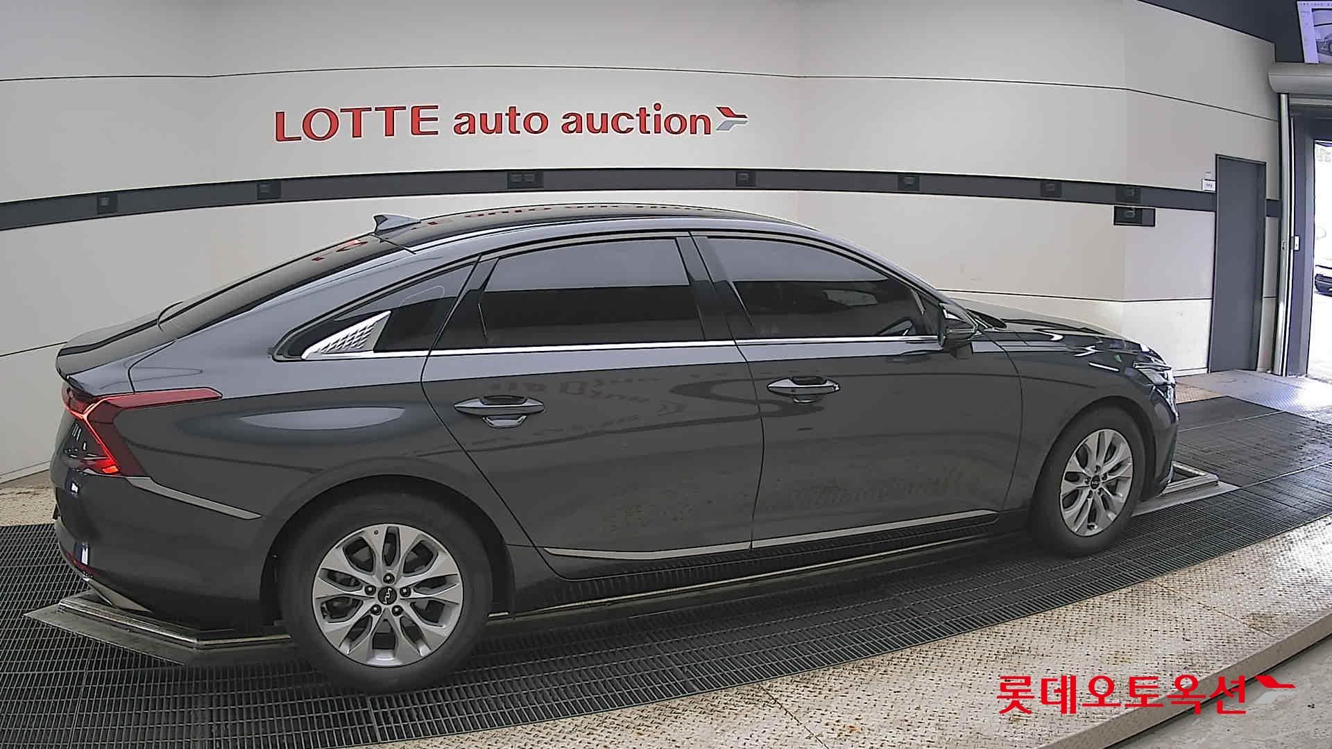 2022 - kia k8
