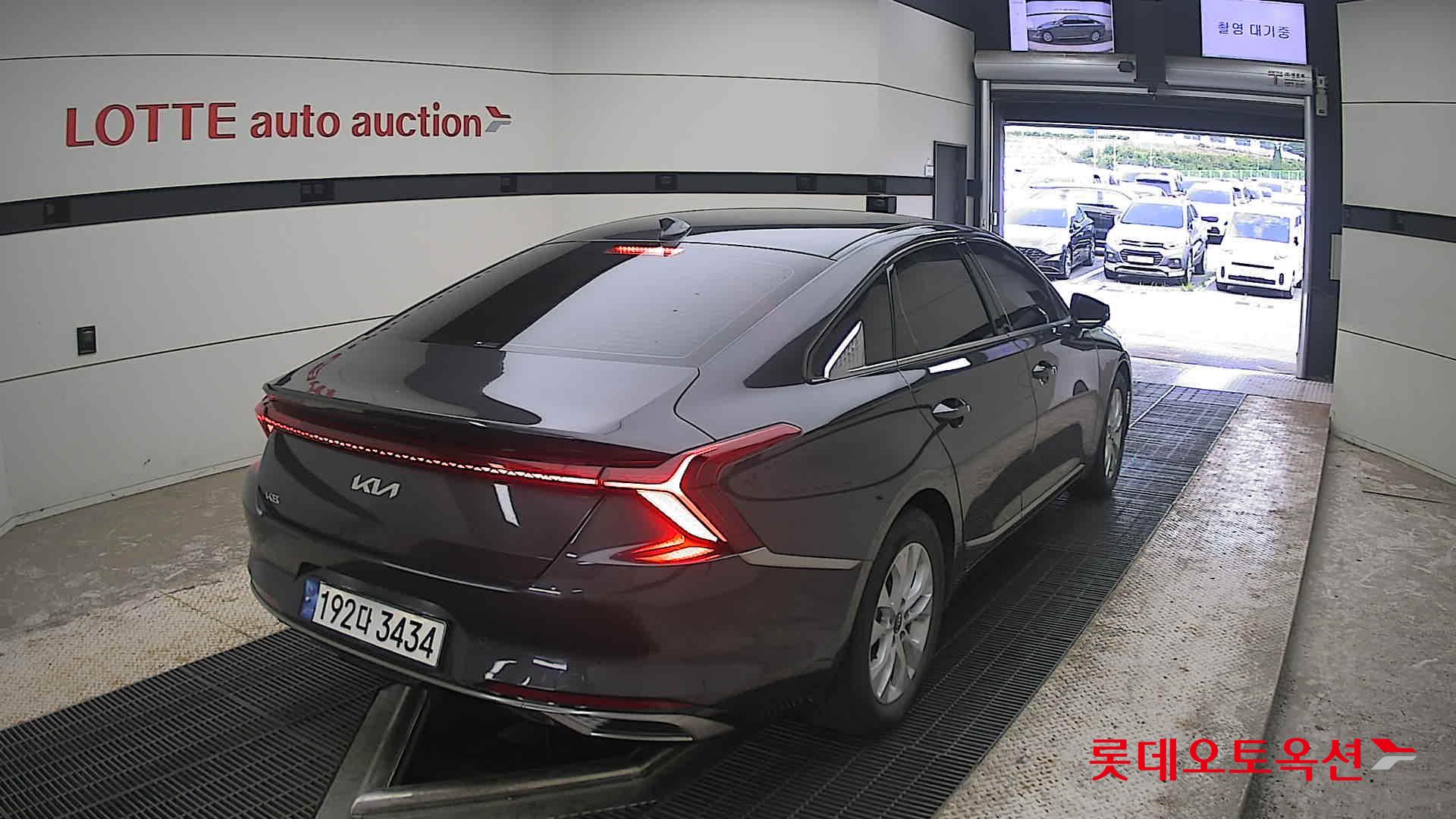 2022 - kia k8