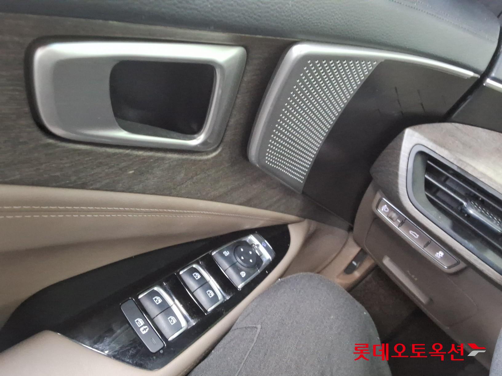 2022 - kia k8