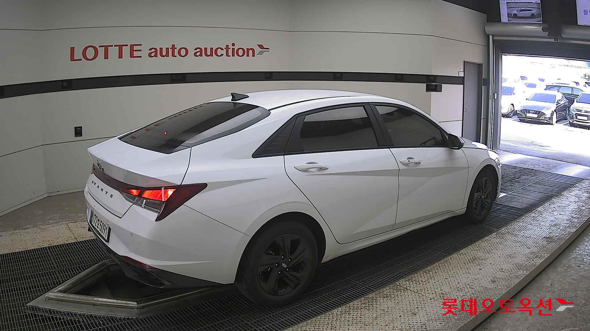 2023 - hyundai avante