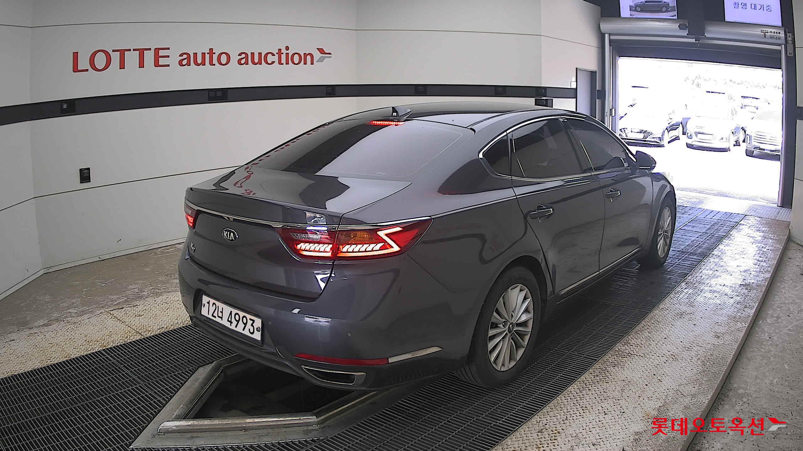 2017 - kia k7