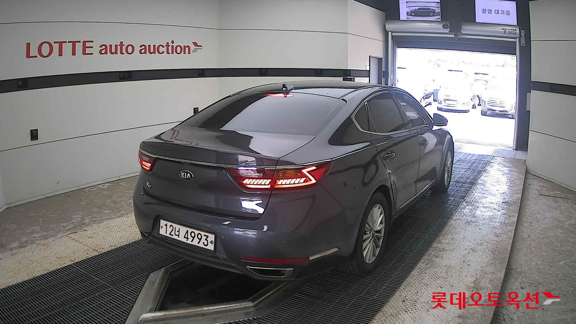 2017 - kia k7