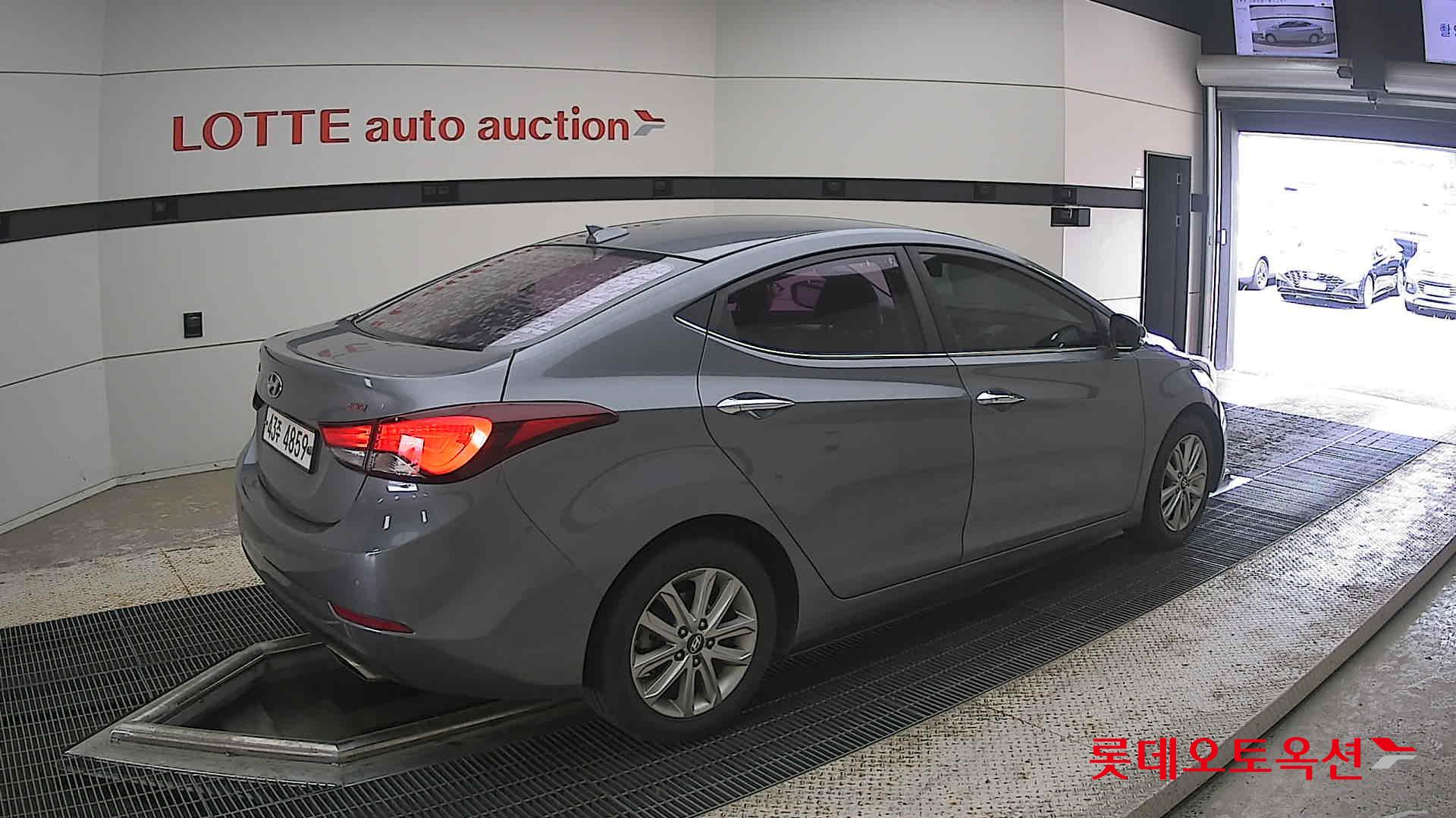 2016 - hyundai avante