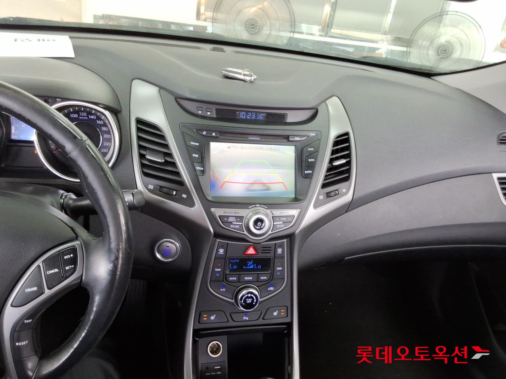 2016 - hyundai avante