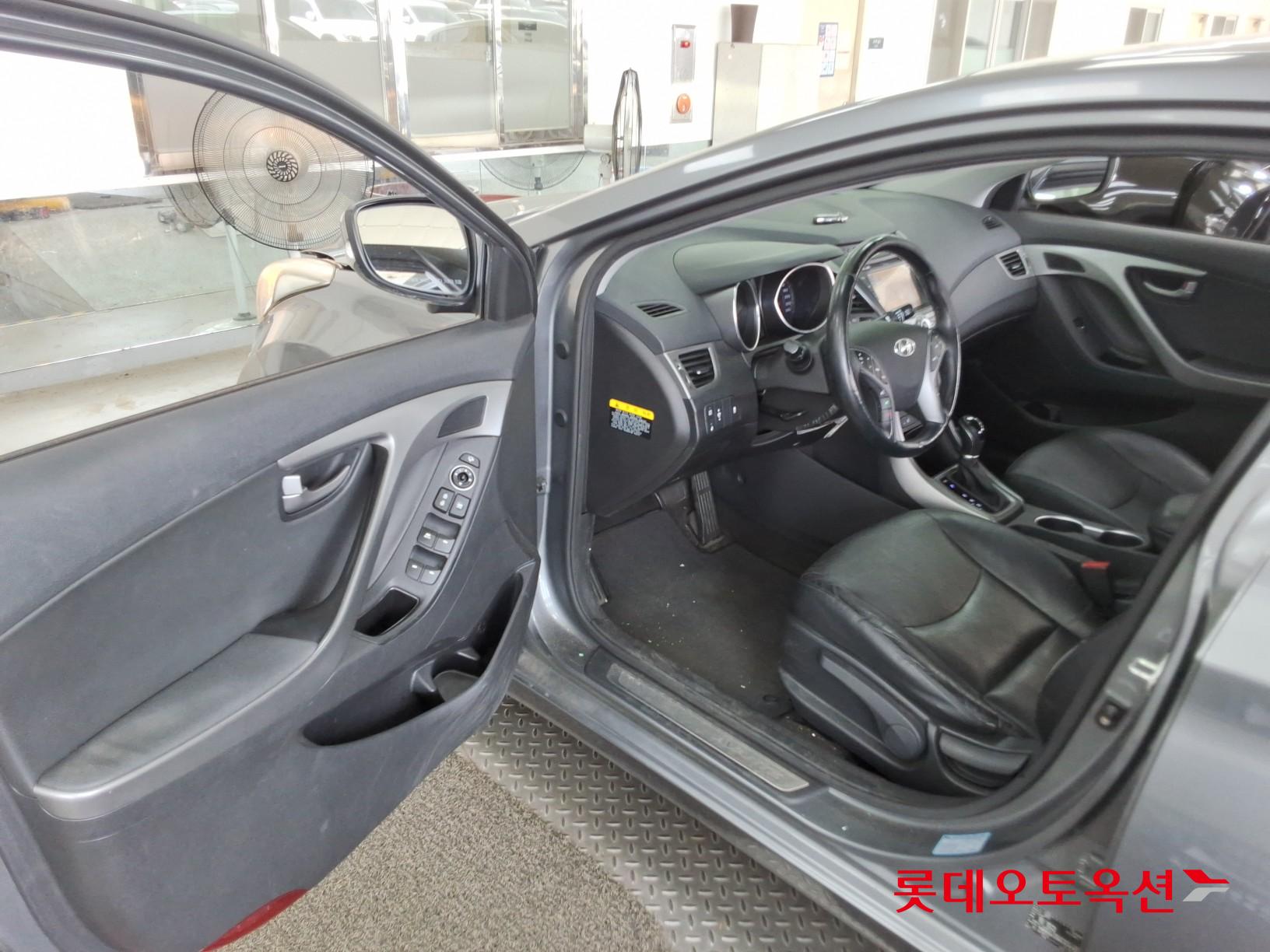 2016 - hyundai avante