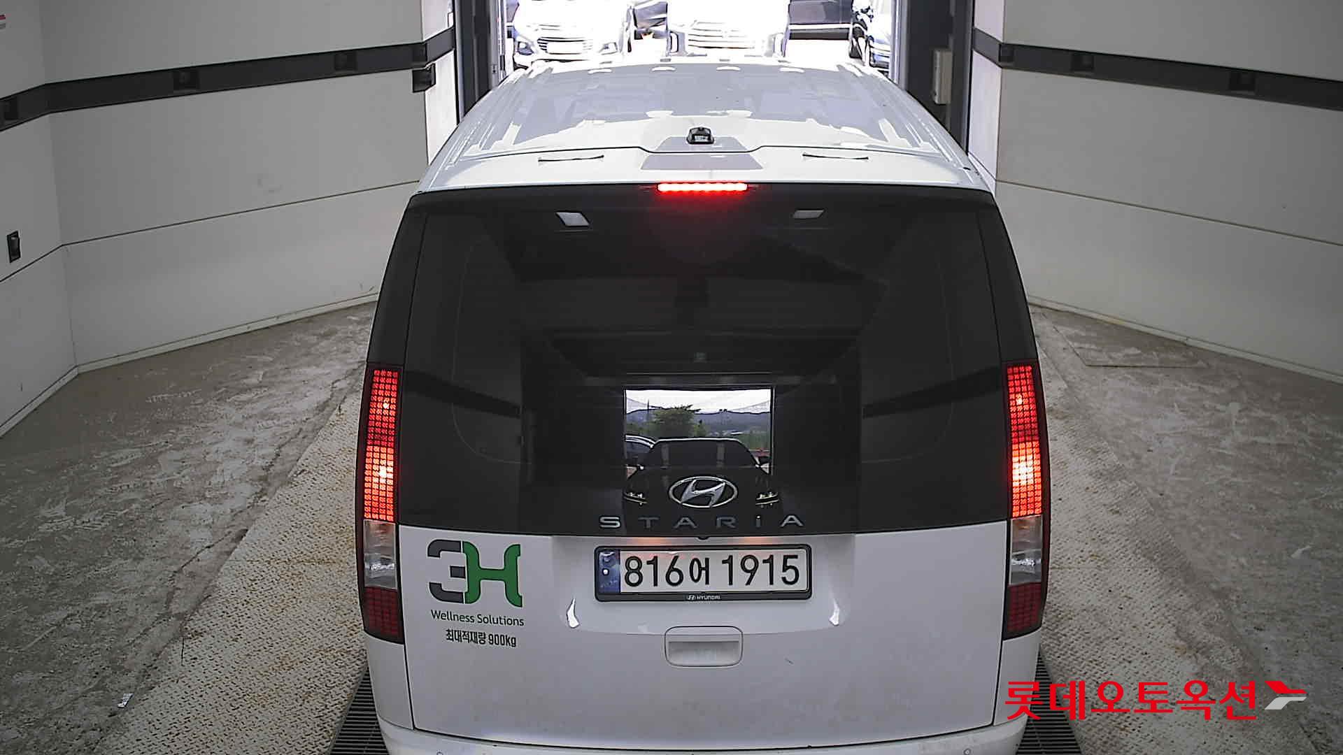 2023 - hyundai staria