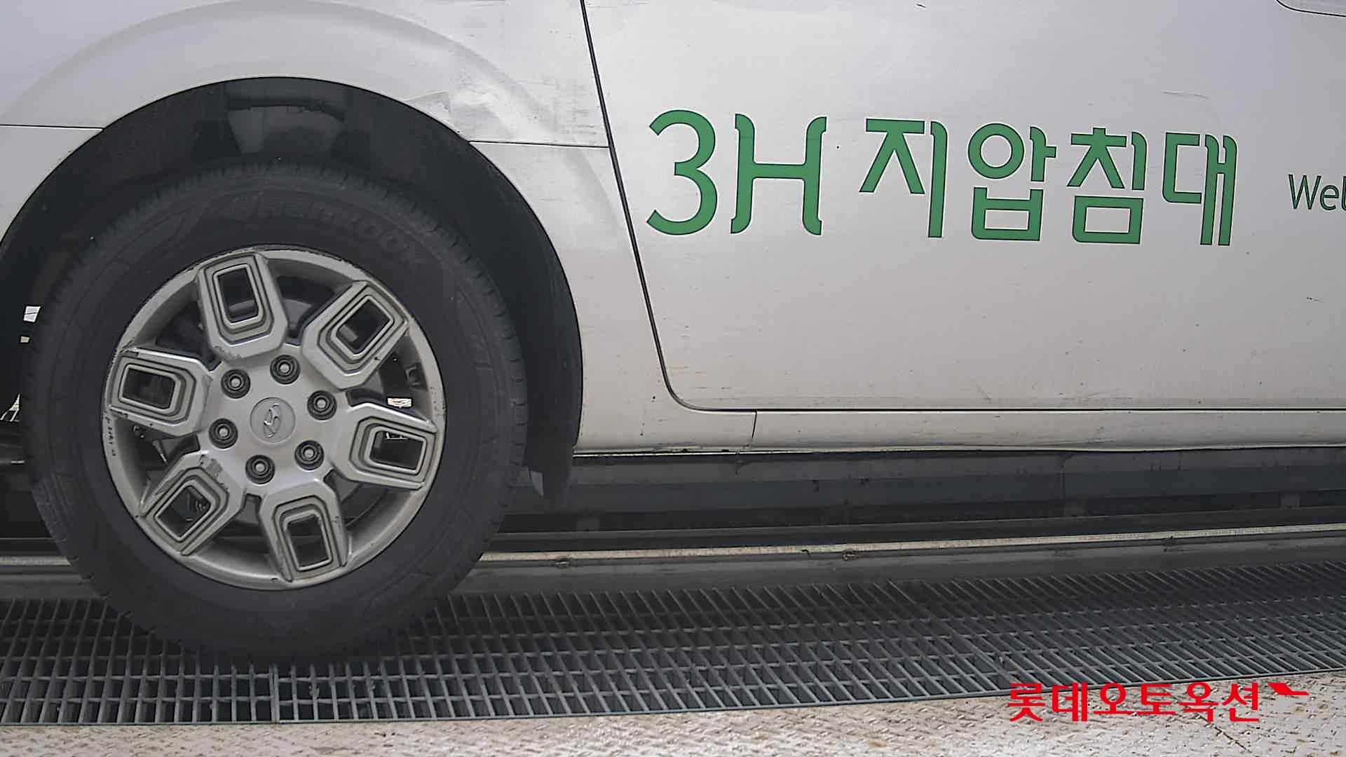 2023 - hyundai staria