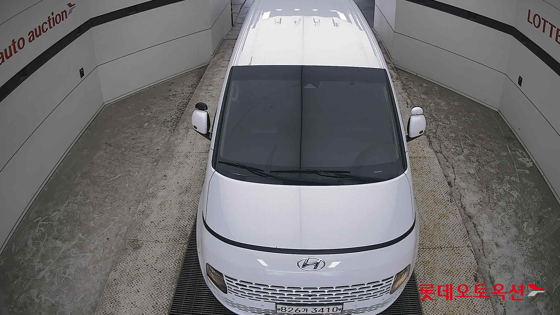 2022 - hyundai staria