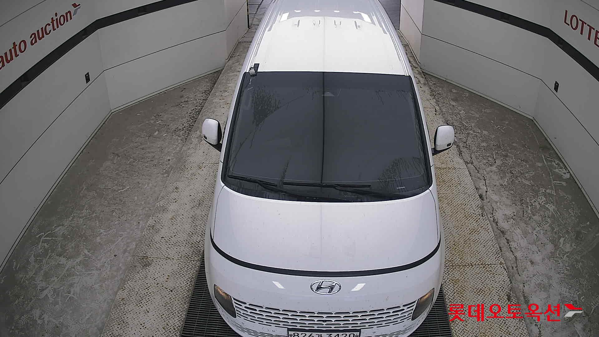 2022 - hyundai staria