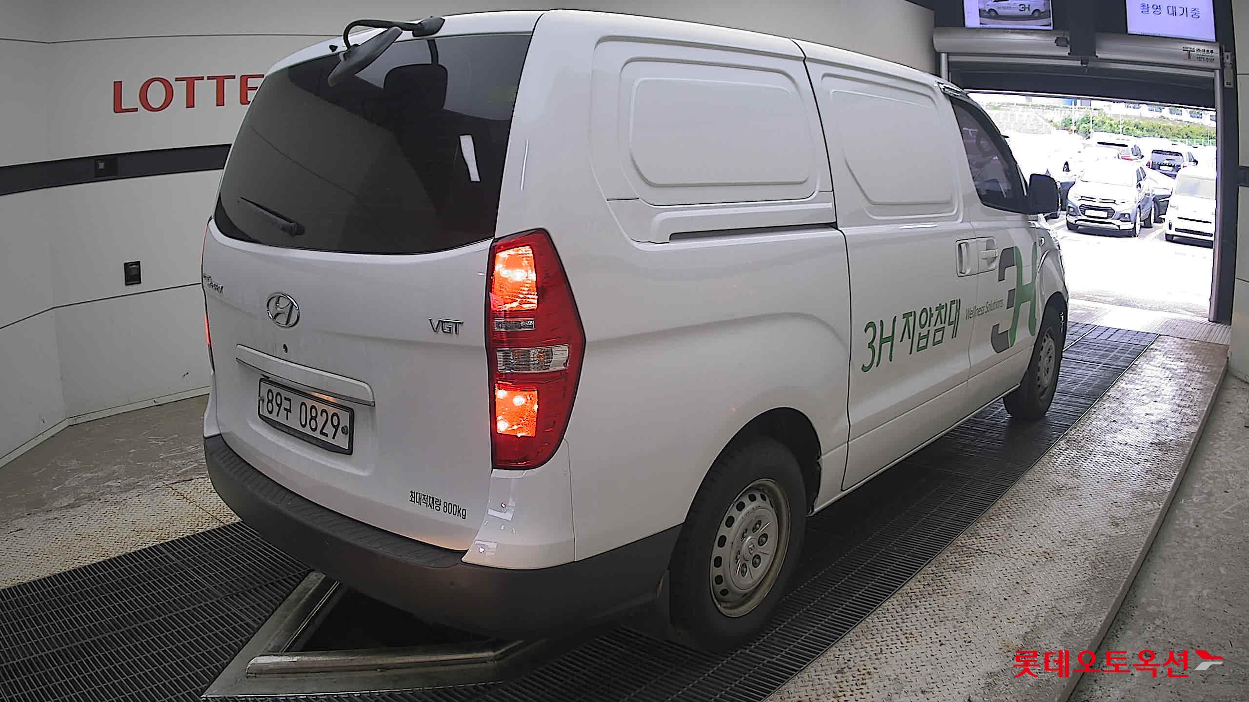 2019 - hyundai grand starex
