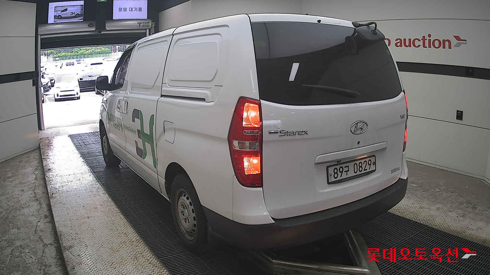 2019 - hyundai grand starex