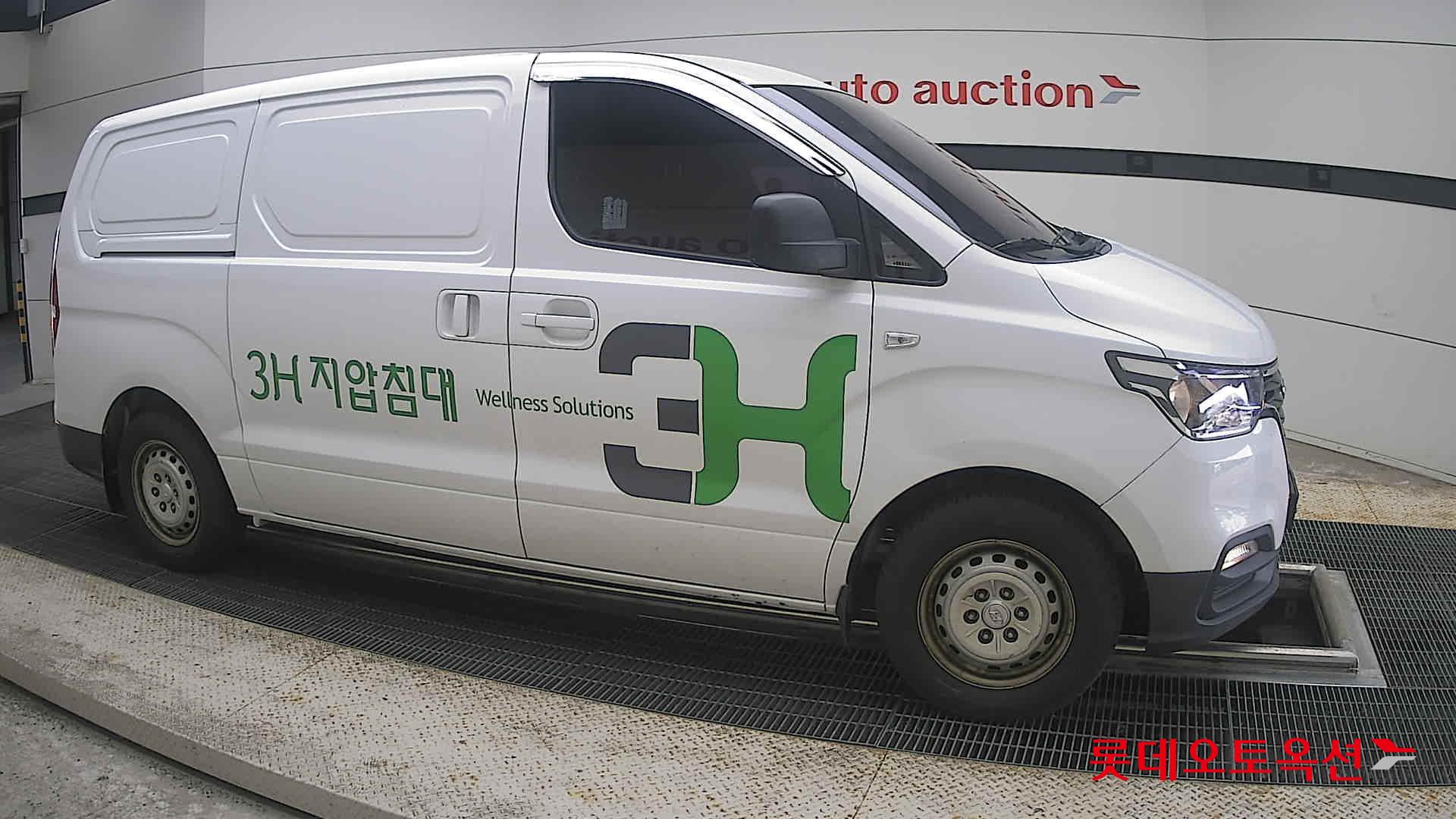 2019 - hyundai grand starex