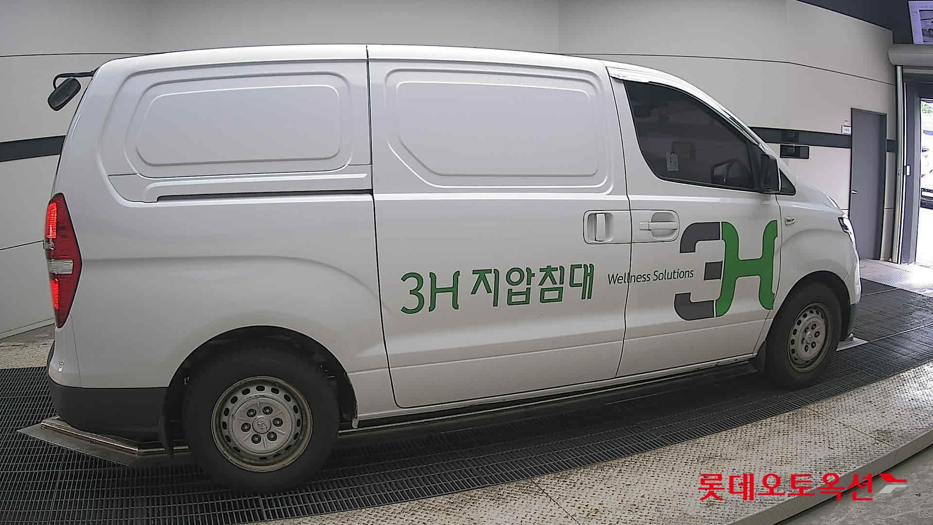 2019 - hyundai grand starex