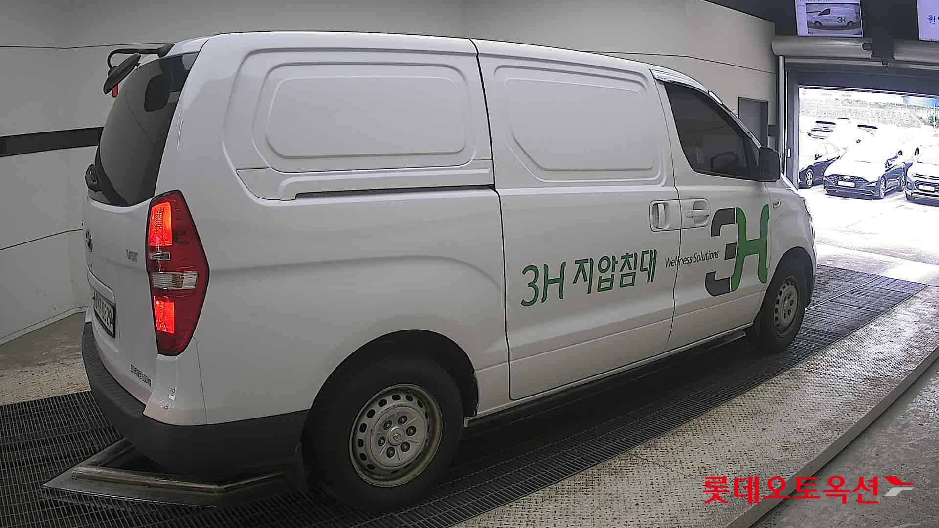 2019 - hyundai grand starex