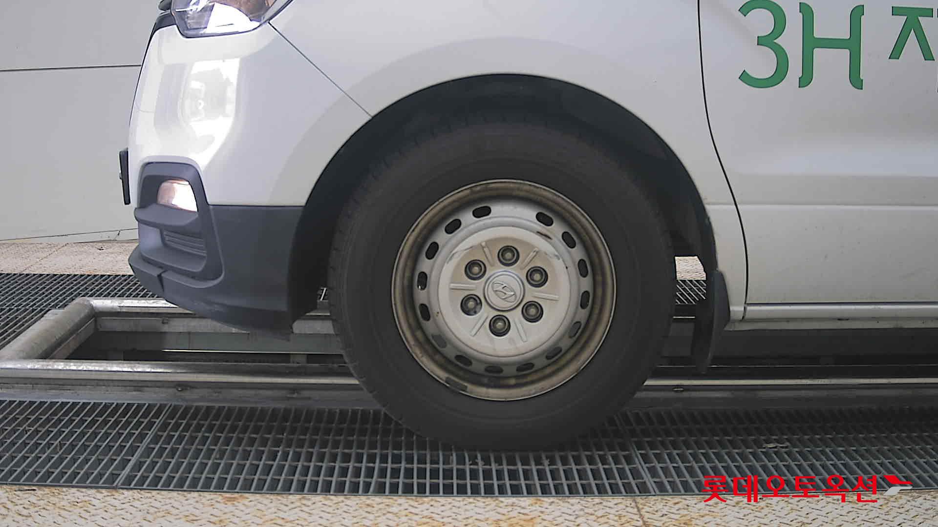 2019 - hyundai grand starex