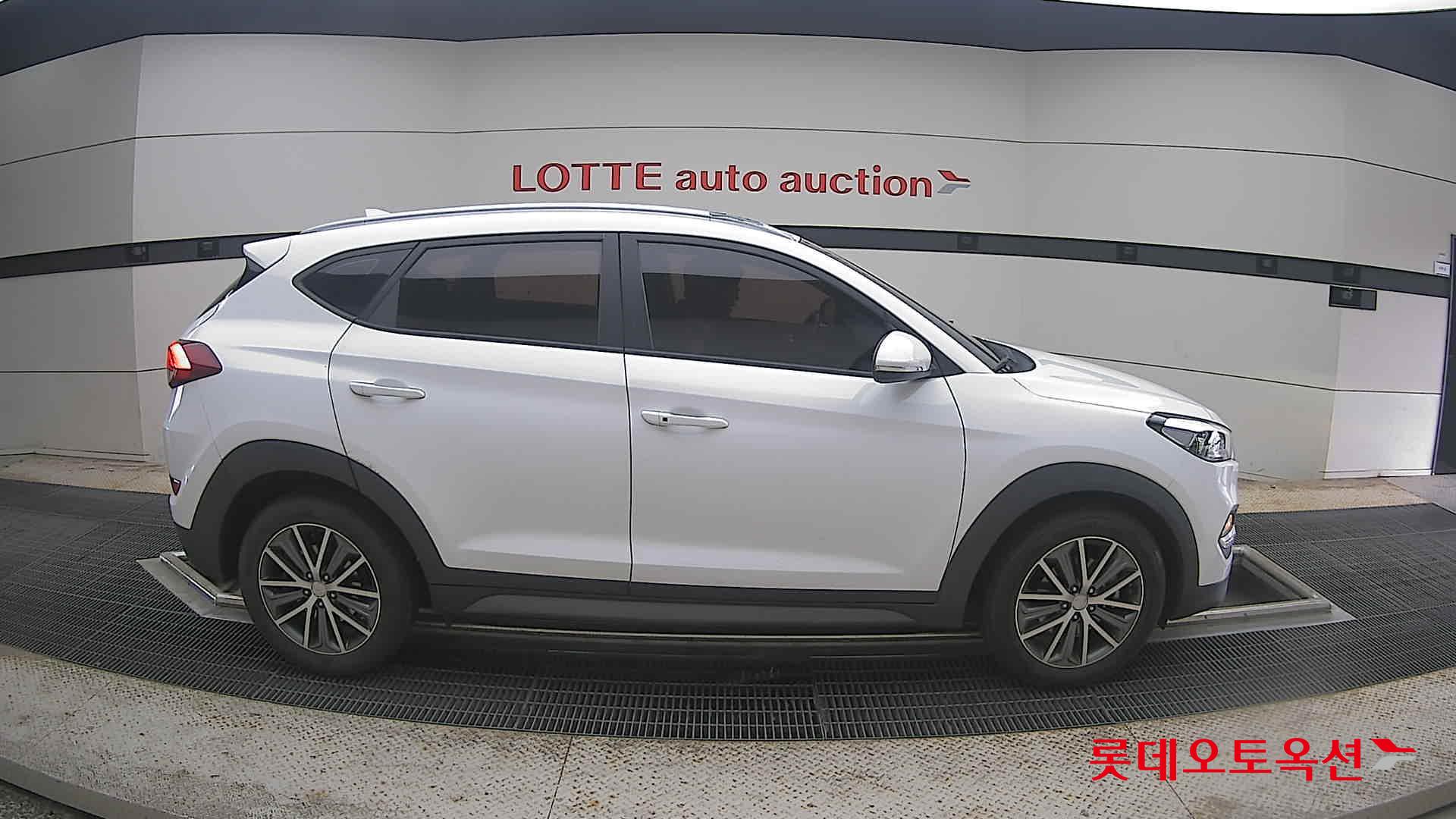 2016 - hyundai tucson