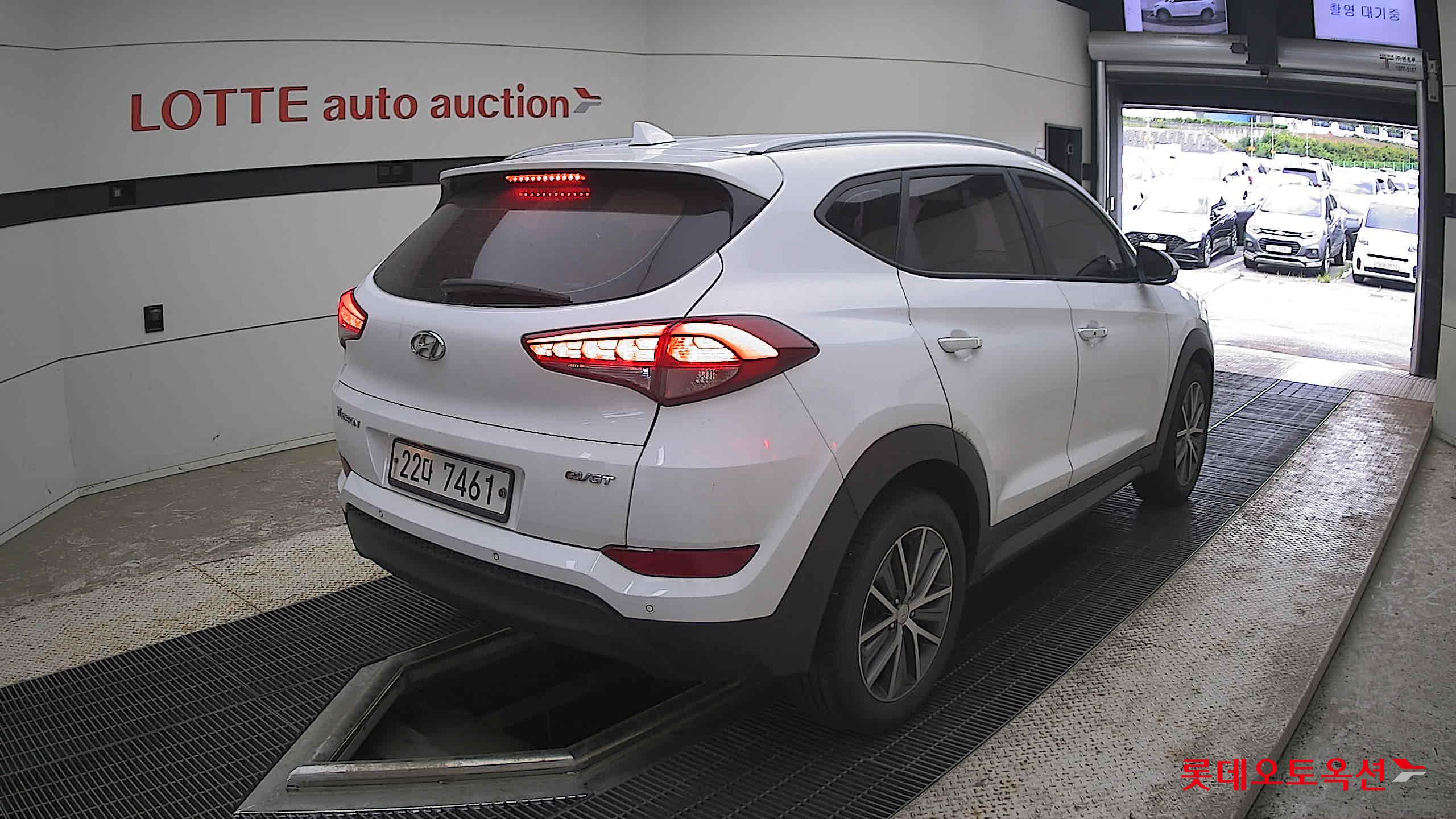 2016 - hyundai tucson