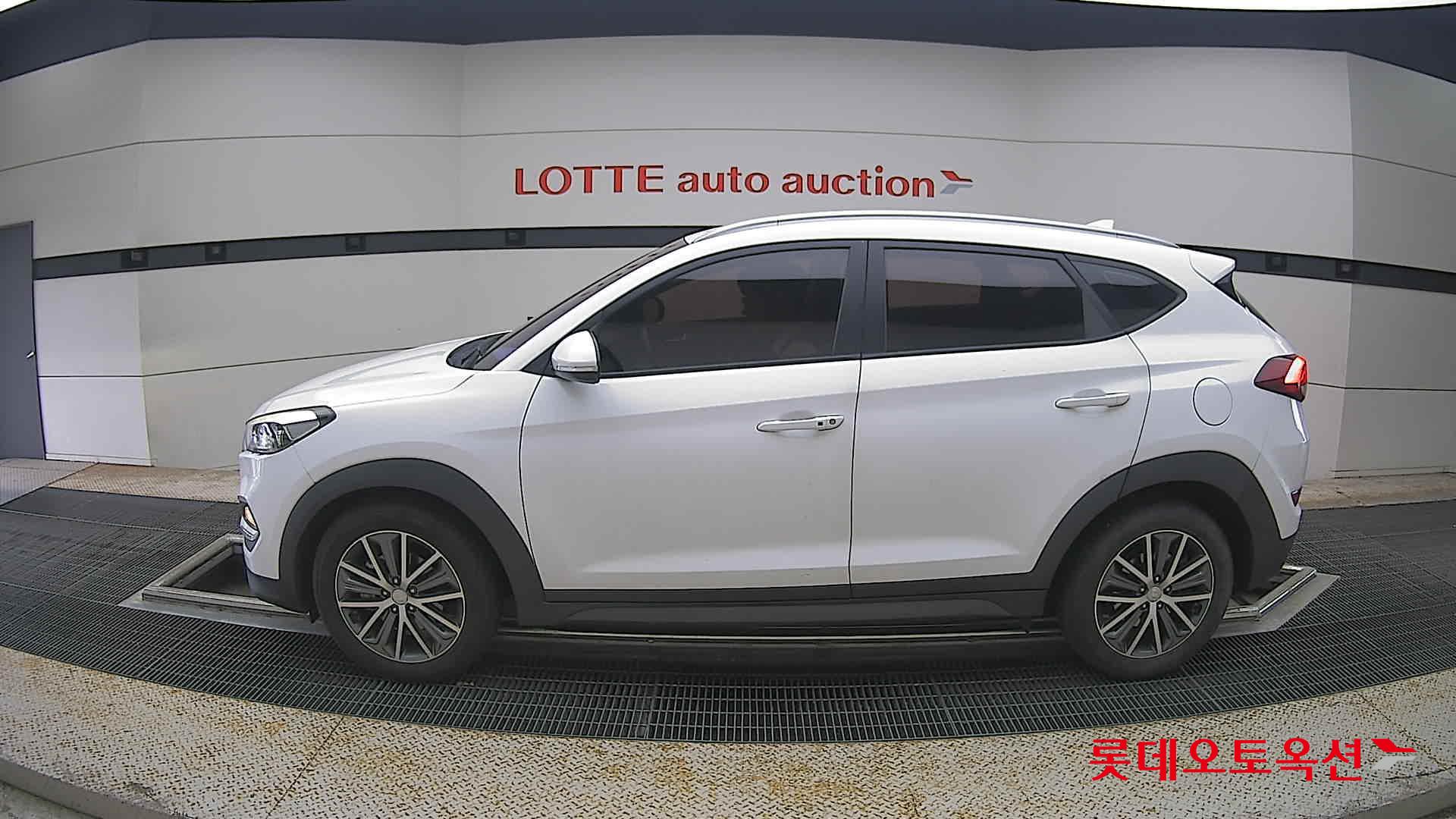 2016 - hyundai tucson