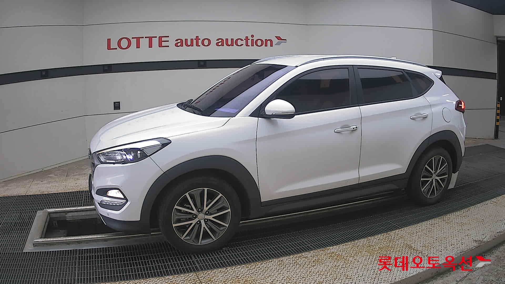 2016 - hyundai tucson