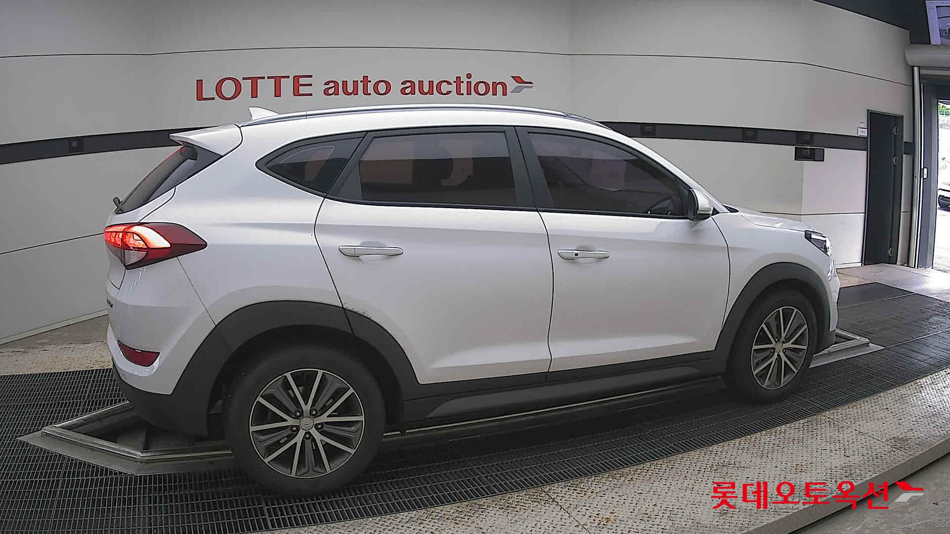 2016 - hyundai tucson