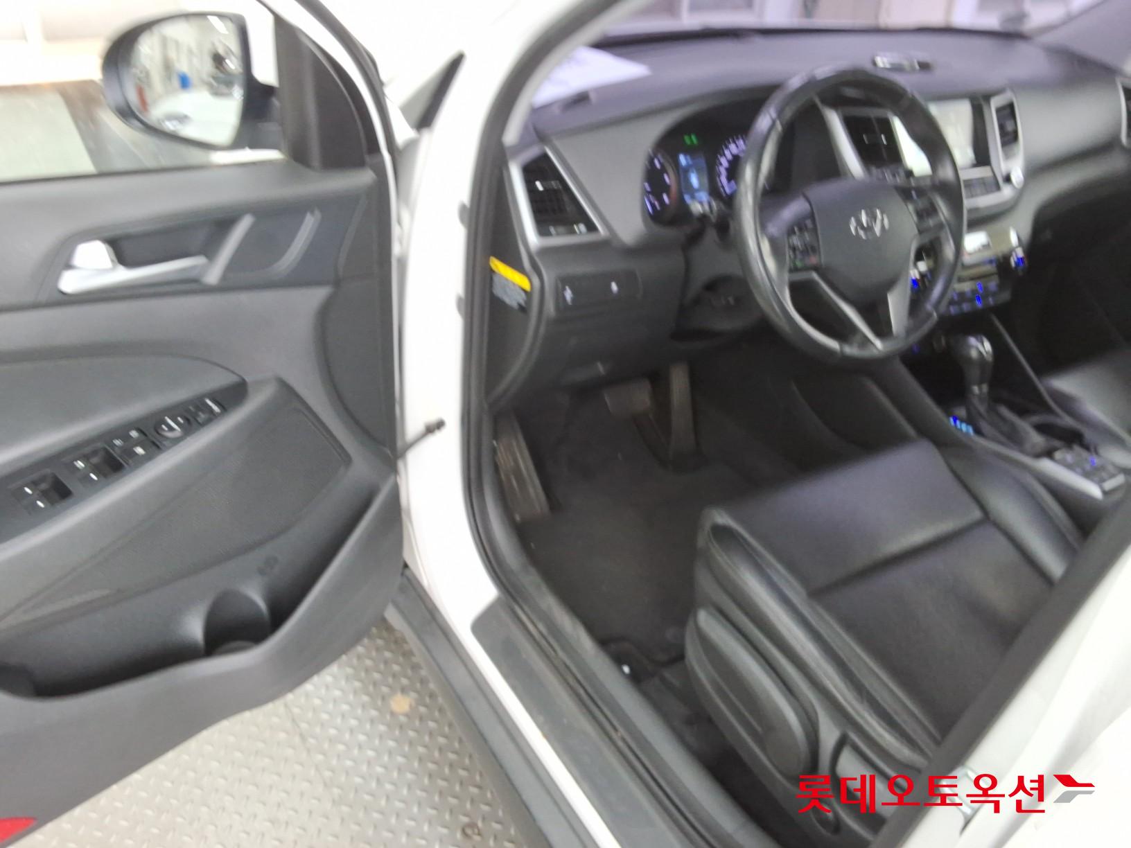 2016 - hyundai tucson