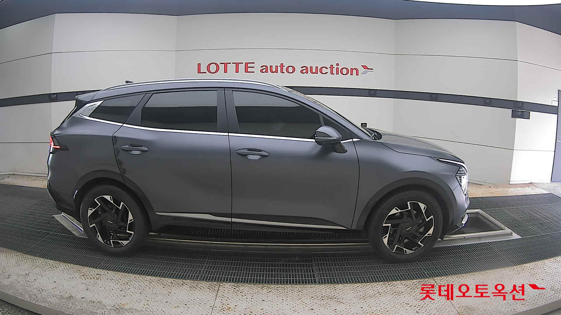 2022 - kia sportage
