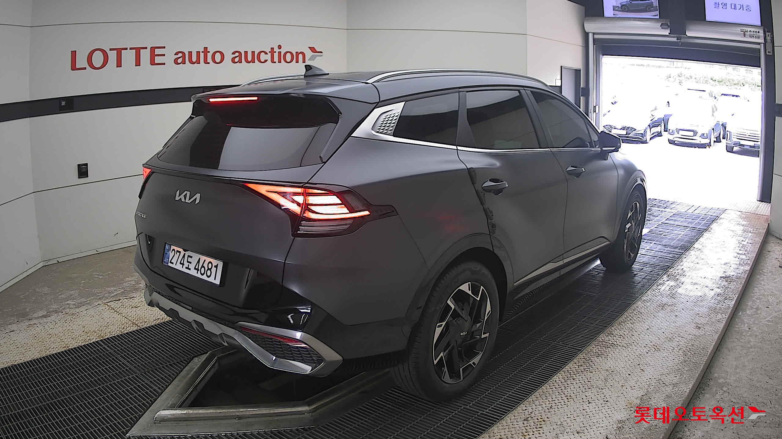 2022 - kia sportage
