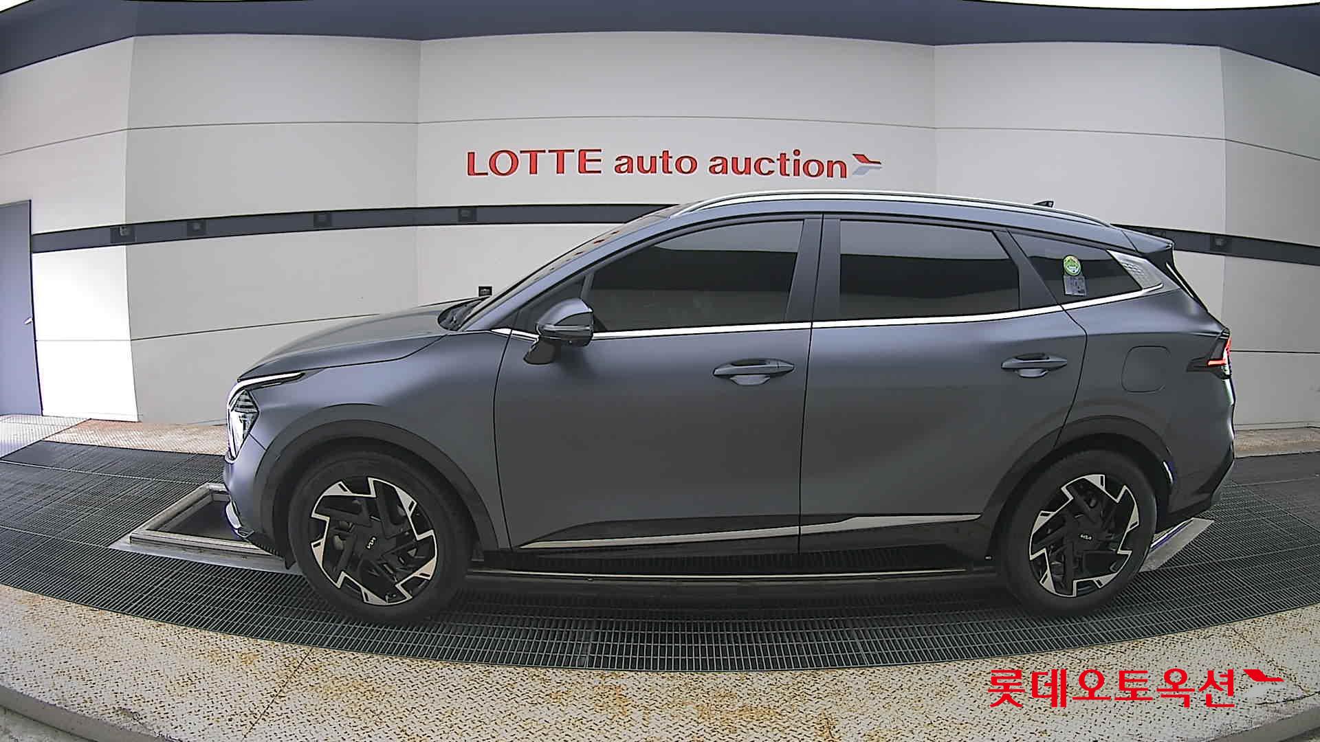 2022 - kia sportage