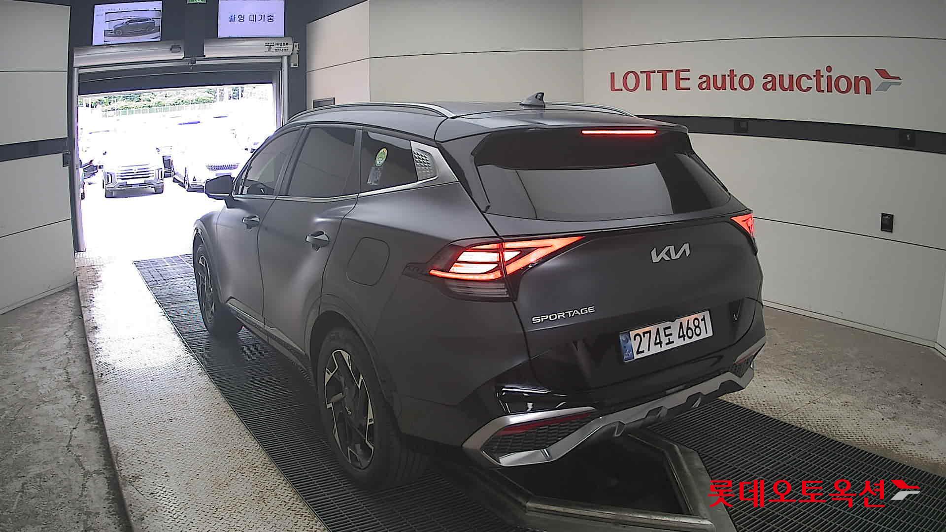 2022 - kia sportage