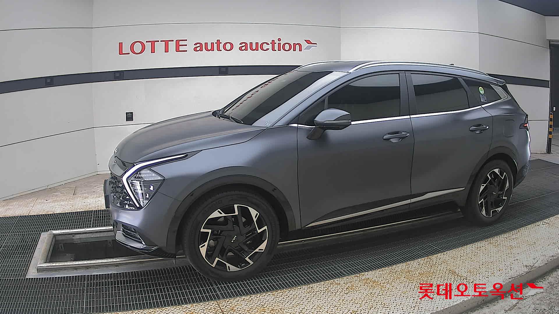2022 - kia sportage
