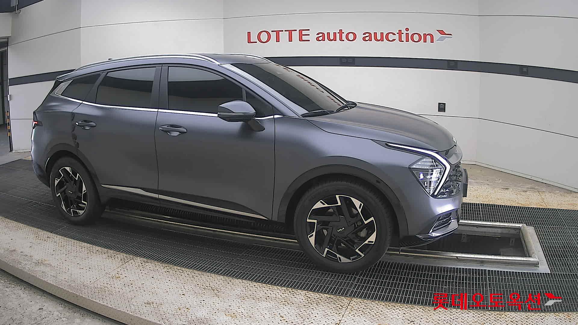 2022 - kia sportage