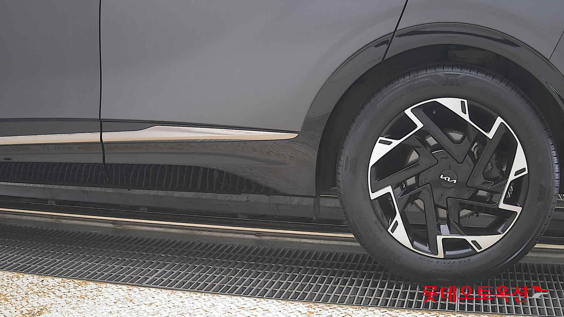 2022 - kia sportage
