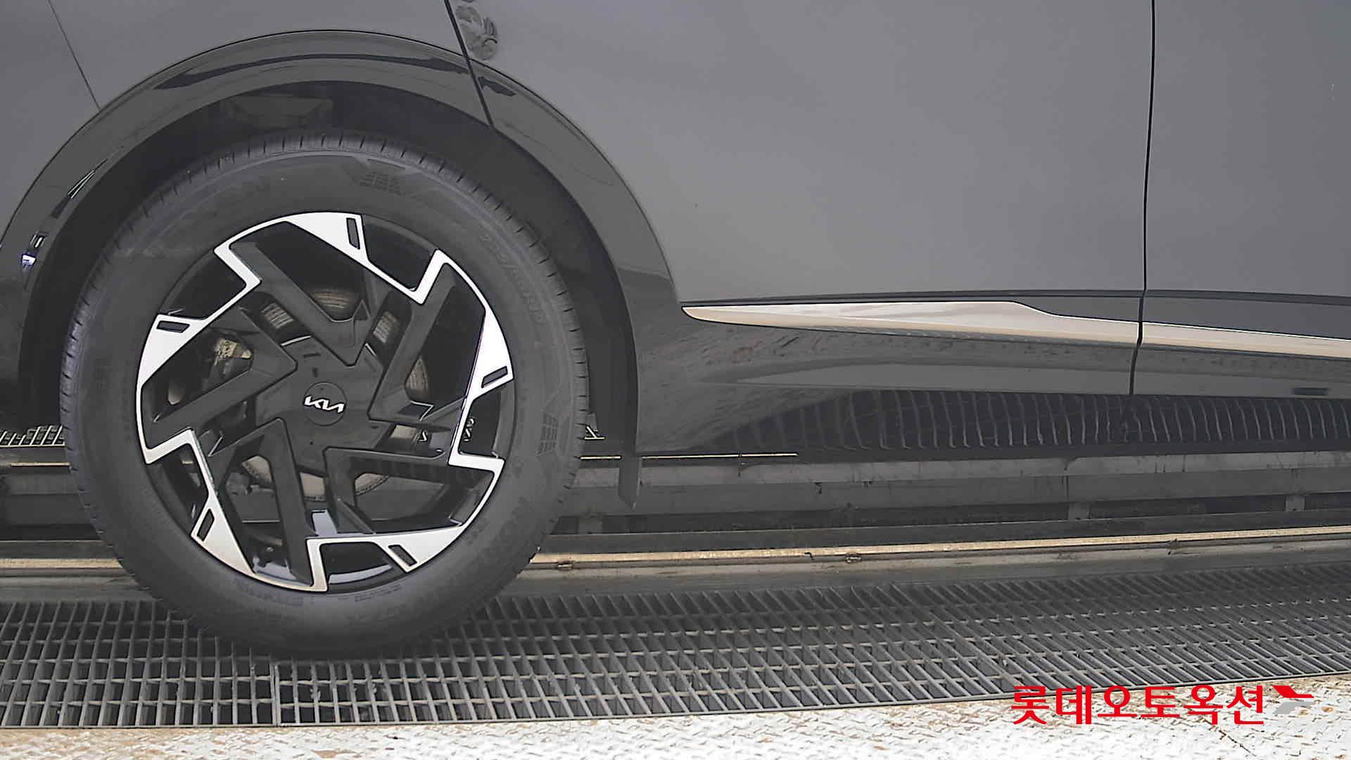 2022 - kia sportage