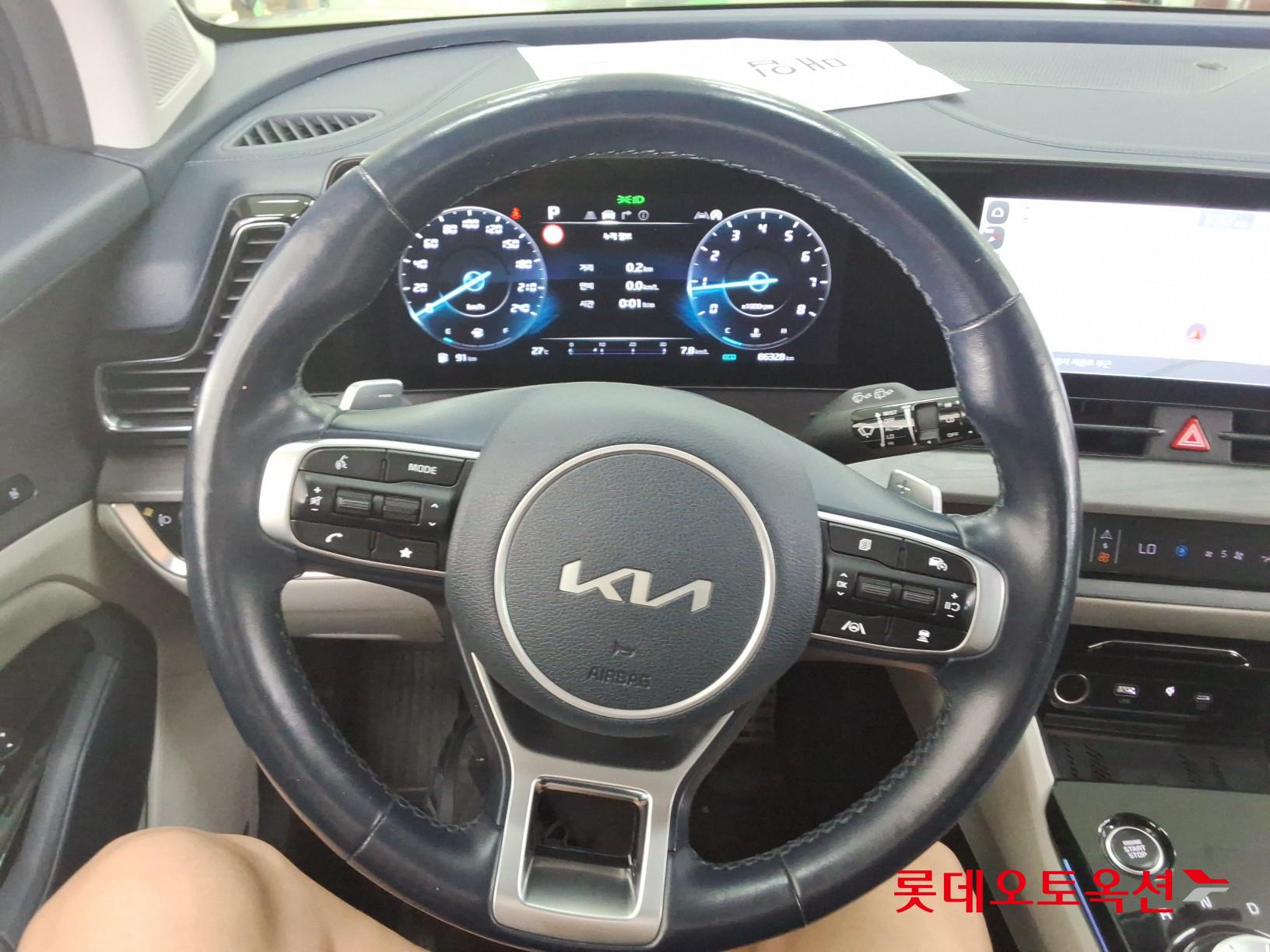 2022 - kia sportage