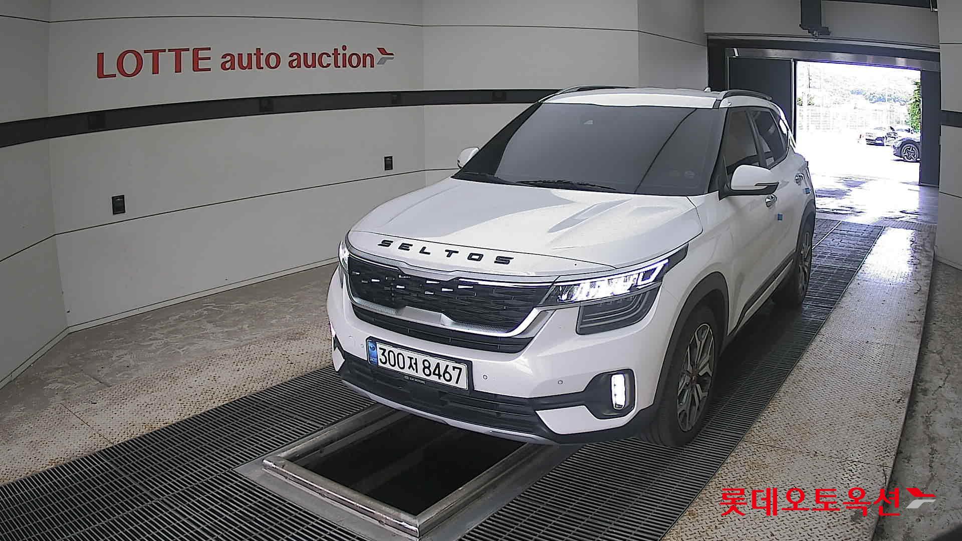 Kia Seltos 2021 Белый из Кореи