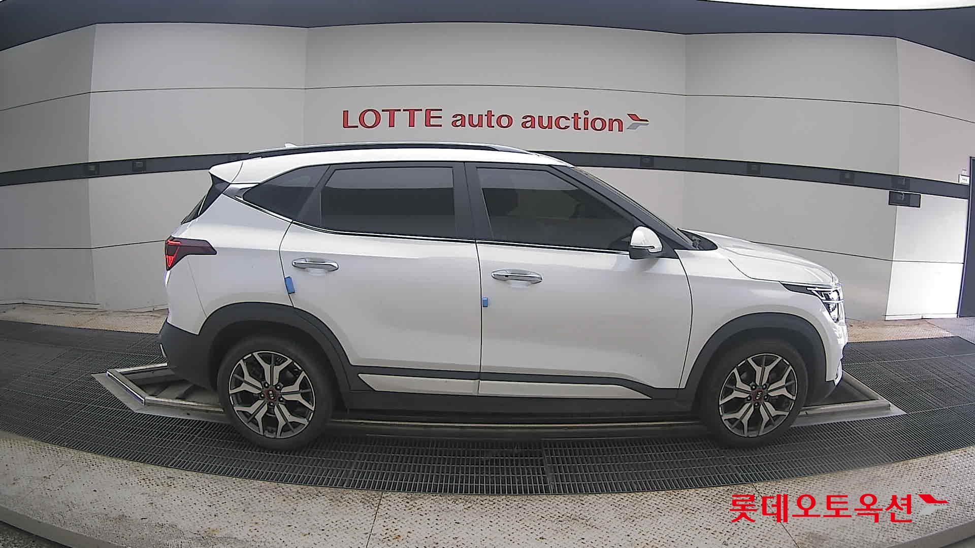 Kia Seltos 2021 Белый из Кореи, фото 3
